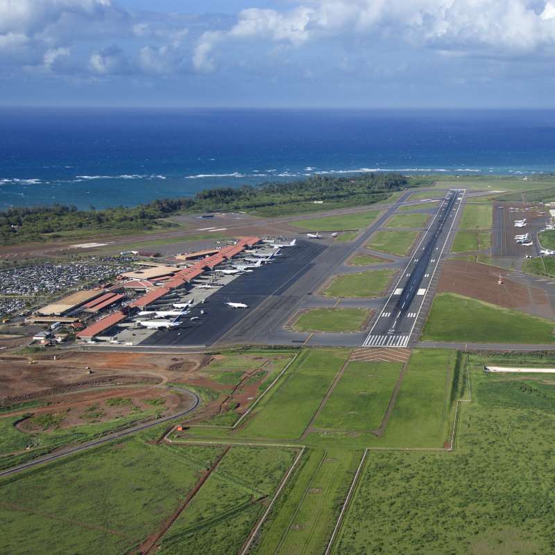 ogg airport hawaii maui runway